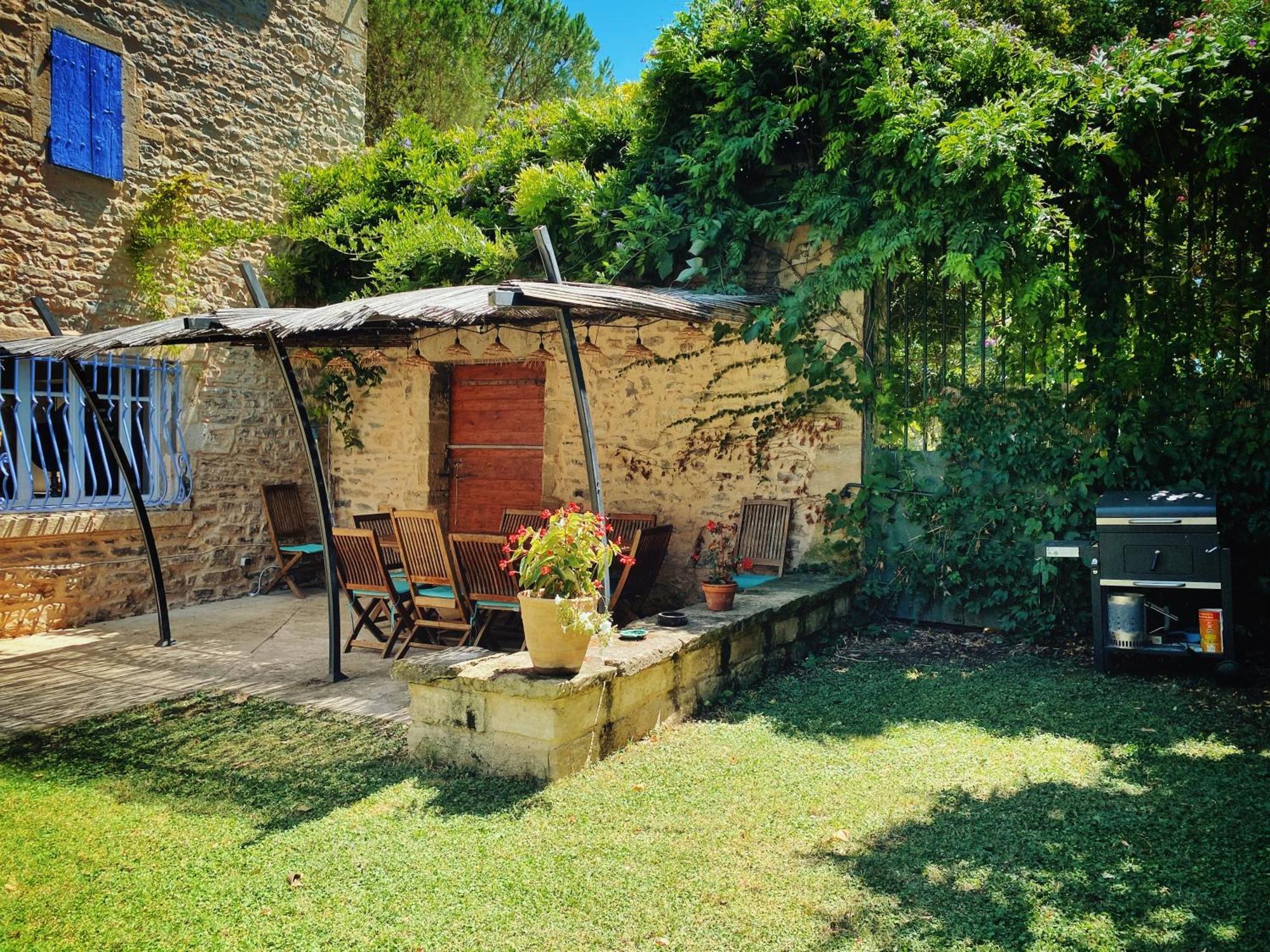 Le Mas De Magneul Marguerittes Luaran gambar
